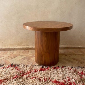 Solid Walnut Round Side Table – Handmade Modern Accent Table for Living Room or Bedroom