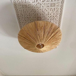 Handmade Raffia Pendant Light – Boho Ceiling Lamp – Natural Woven Suspension Lighting for Home & Living