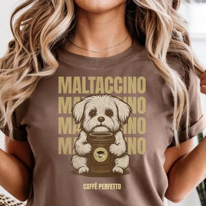 Maltese hond koffiekunst, schattige puppy-espressoontwerp, grappig hondenliefhebber decor, Maltaccino Caffè illustratie