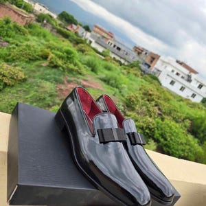 Men&#39;s Black Opera Pumps Patent Leather Tuxedo Loafer Handcrafted Dress Shoes Leather Outsole Full Standard Size Blake Stitched