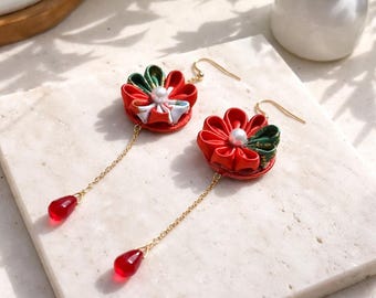 Brincos KACHO com flores de quimono vermelho e verde | Arte japonesa para vestir | Joias têxteis vintage