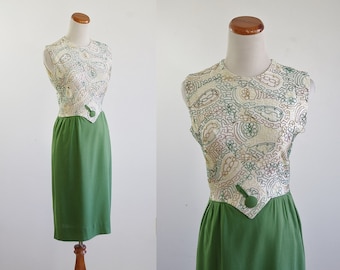 Vintage 60s Wiggle Dres, Linen Sheath Dress, 1960s Avocado Green Dress, Embroidered Yarn Applique Dress, Sleeveless Dress, Small