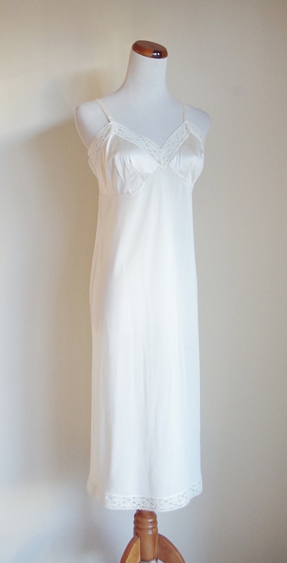 Vintage Lace Slip, Ivory Slip, NylonSlip, Vanity … - image 3