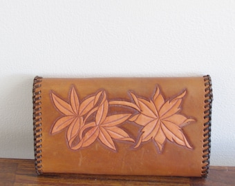 Vintage Leather Clutch Wallet, Tan Beige Brown Wallet, Hand Tooled Leather Tri Fold Billfold