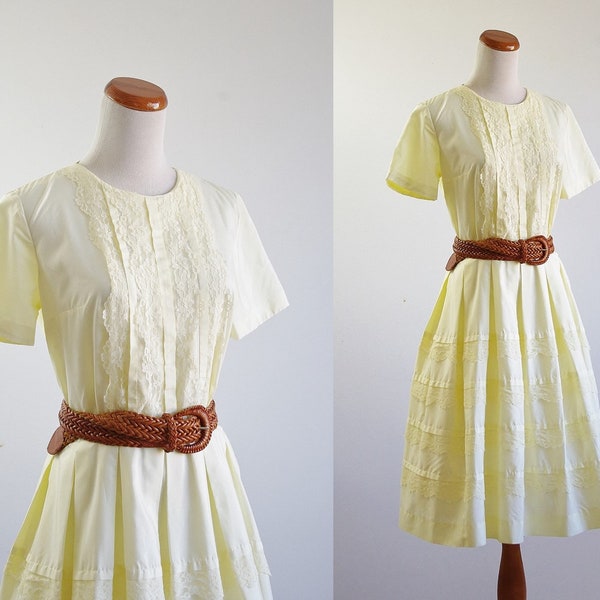 Vintage 60s Full Skirt Dress, Yellow Dress, Short Sleeve Dress, 1960s Dress, Spring Easter Dress, Cupcake Dress, Bust 38 Medium Large