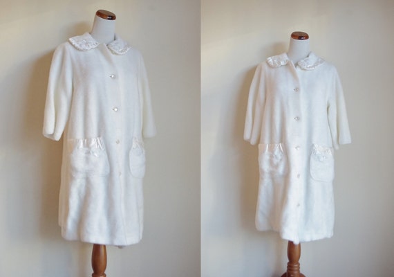 Vintage Robe, 1960s Fuzzy Robe, Vintage Sleepwear,
