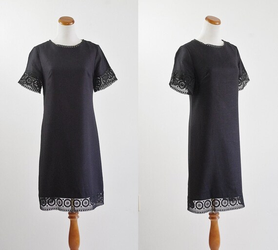 VIntage Mod Dress, Black Shift Dress, Crochet Lac… - image 1