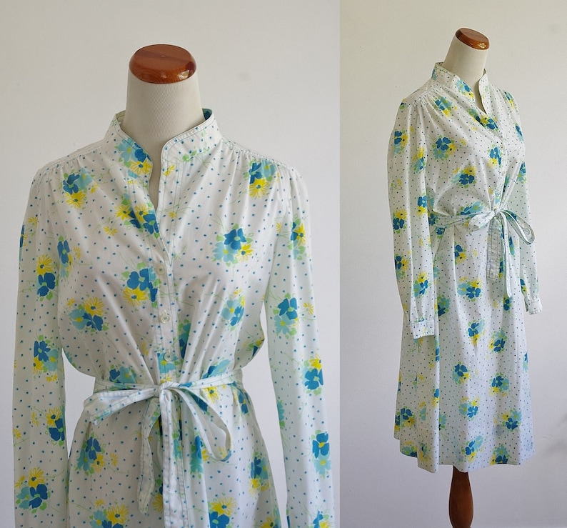 Vintage Womens Housedress, 70s Floral Dress, Blue & Yellow Flower Dress, Long Sleeve Dress, Stand Up Collar Yoke Button Down Dress, Large XL image 1