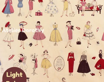 Könnte beinhalten: Hellbeiger Stoff mit einem sich wiederholenden Muster von Vintage-Modeillustrationen. Die Zeichnungen zeigen Frauen in Kleidern, Mänteln und Hüten, zusammen mit Accessoires wie Handtaschen und Regenschirmen. Der Text "Light Beige" befindet sich in einem braunen Kreis.