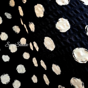 1 Yard Japanese Fabric - Dotted Ripple Seersucker - BLACK, 100% Cotton Printed