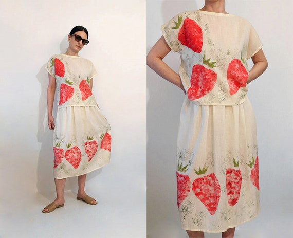 Strawberry Cotton Gauze 2pc Skirt Set / Vintage 19