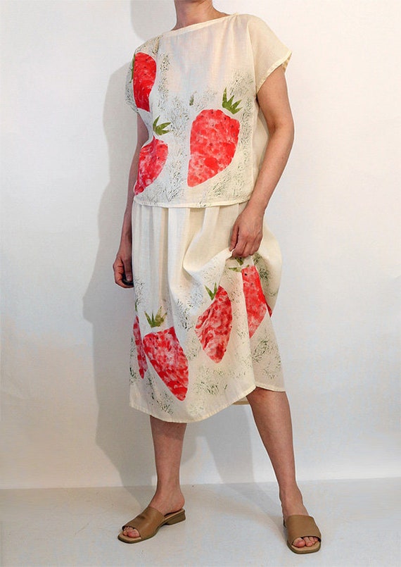 Strawberry Cotton Gauze 2pc Skirt Set / Vintage 1… - image 7