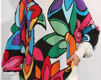 Suéter de punto de algodón tropical arcoíris, jersey vintage I.B. Diffusion blanco multicolor con estampado de jungla, suéter con estampado de guacamayo