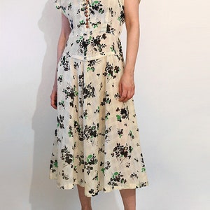 30s White Floral Cotton Gauze Dress / Vintage 1930s 1940s White Green Black Floral Shirtwaist Dress image 4