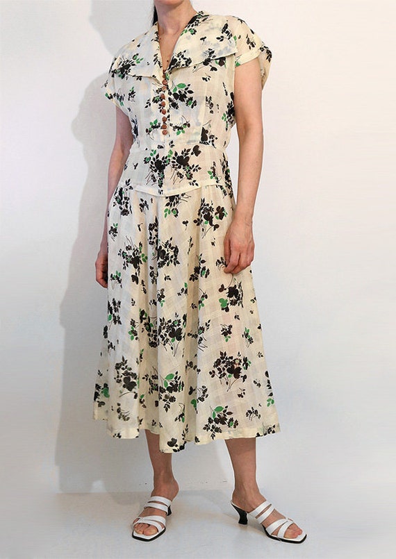 30s White Floral Cotton Gauze Dress / Vintage 193… - image 4