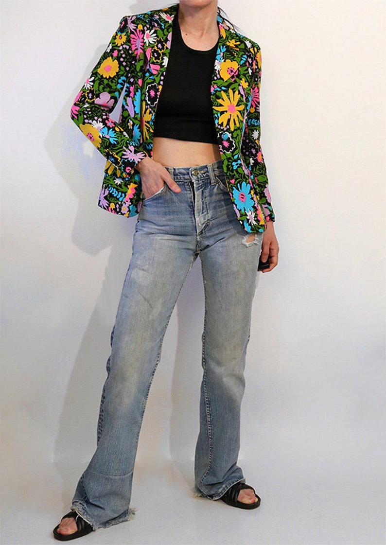 60s Midnight Garden Blazer / Vintage 1960s Black Neon Pastel Floral Blazer / 1960s 1970s Black Multi-colored Floral Jacket image 6