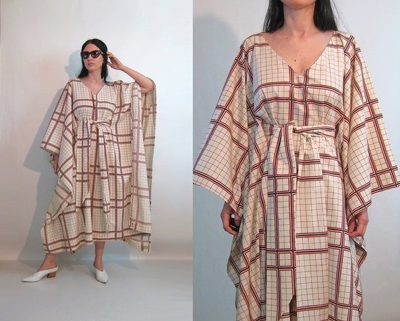 belted caftan