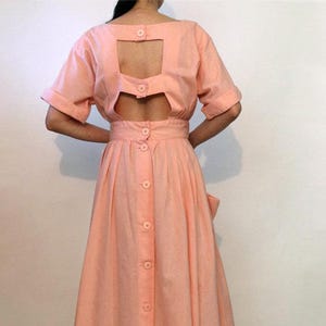 Sunset Peach Open Back Cotton Dress / Vintage 1980s Peach Cut Out Back Dress with Patch Pockets