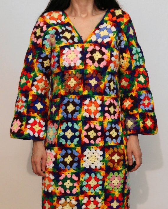 70s Rainbow Granny Square Crochet Wool Dress / Ra… - image 10
