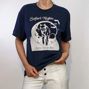 Wolf & Moon Safari Nights T-shirt / Vintage Indigo Blue n White Baton Rouge Zoo Louisiana Wolf n Moon T Shirt /