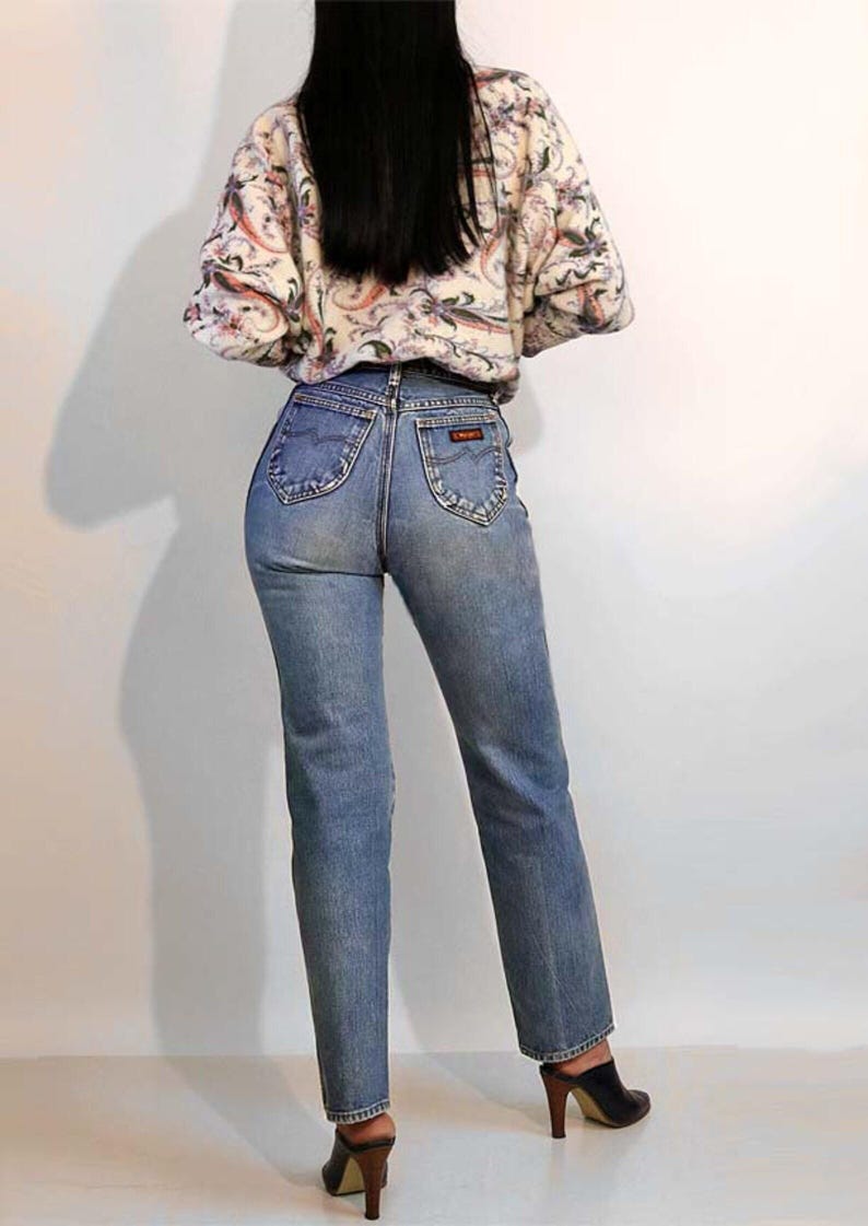Jeans Wrangler descoloridos de los años 70, talla 25x29, Jeans Wrangler de pierna recta con bordado de caballo descoloridos y desgastados de los años 70, Wranglers de cintura 25 imagen 6