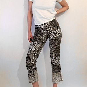 French Ocelot Print Jeans 24x32 , Vintage 1980s French Designer Ocelot Pants, 24 25 Waist Taupe Black & White Cat Print Pants