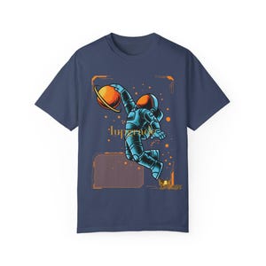 レトロ宇宙飛行士ユニセックスTシャツ | Ipugradeのヴィンテージ宇宙Tシャツ、宇宙飛行士シャツ、ギャラクシー宇宙飛行士Tシャツ、宇宙Tシャツ、宇宙愛好家へのギフト、