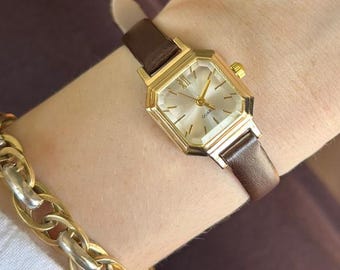 Vntage Style Elegant Leather Strap Gold-Tone Square/Octagon Women’s Watch – Brown Tan Minimalist Timepiece