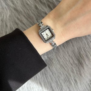 Square Silver Colour Woman Wrist Watch, Adjustable Metal Band Women Watch, Vintage Design, Present for Her, Gift for Her, White Dial, Trendy