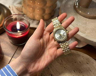 Elegant Gold-Tone Women’s Watch, Minimalist White Dial, Stainless Steel
