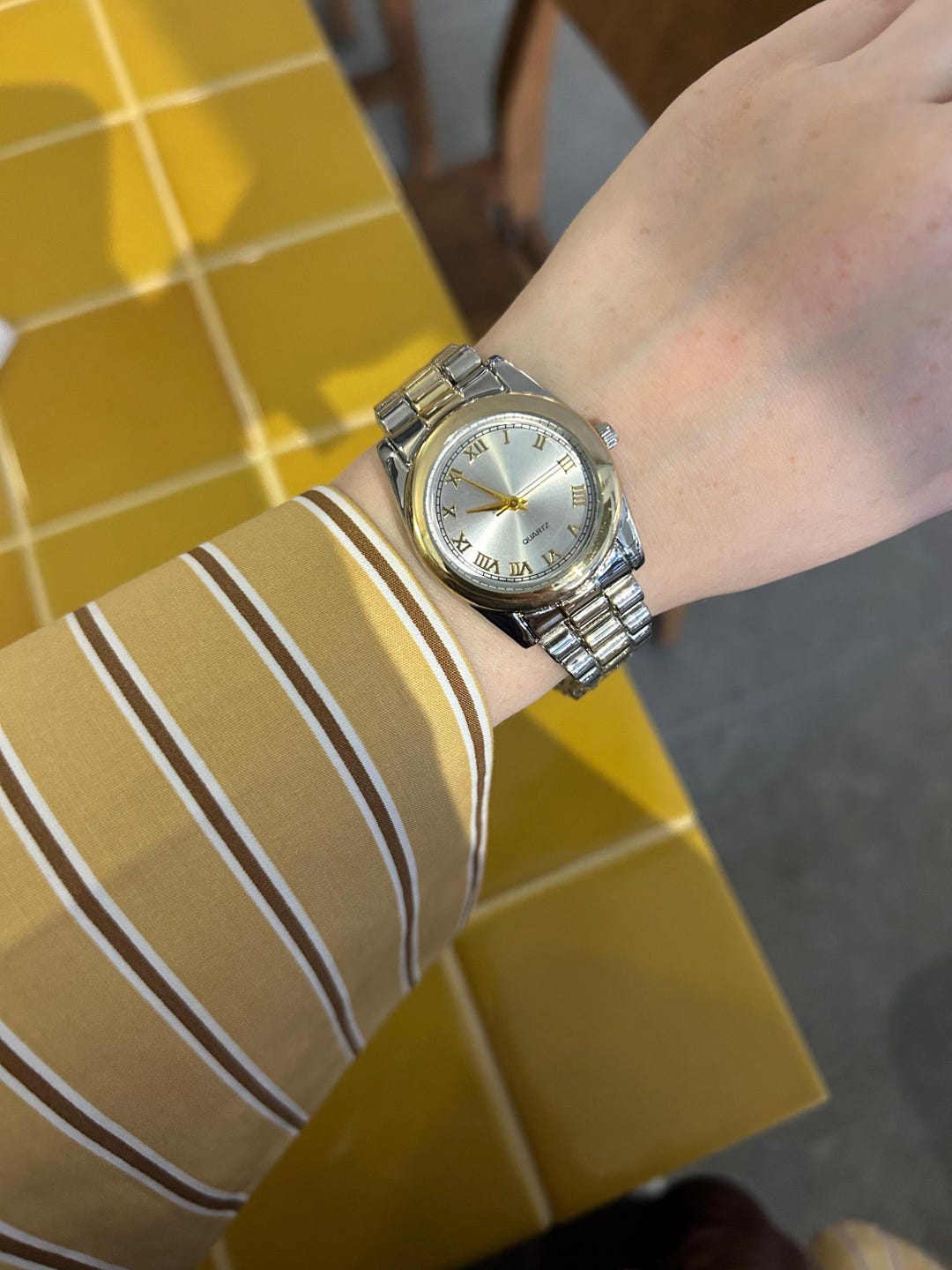 Two-tone Gold & Silver Women display picture 1
