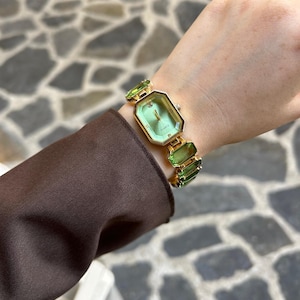 Green Gemstone Women’s Watch, Elegant Vintage Bracelet Watch, Gold Quartz Ladies Wristwatch, Gift for Her, Vintage Inspired Ladies Watch