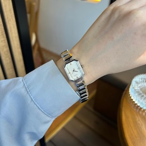 Vintage Rectangle Watch for Women: Minimalist Silver Tone, White Dial