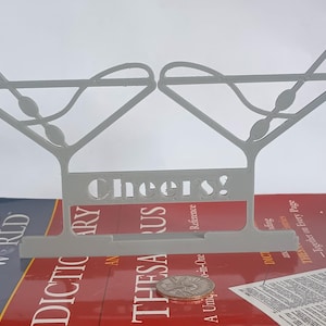 Minimalist Martini Glass Silhouette – Modern Bar Cart Decor, 3D Printed Line Art, Cocktail Lover Gift