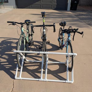 bmx bicycle stand Garage Constructed using heavy duty steel for a sturdy and verystable s Source Bike Stand Black. WILDKEN Bike Stand Floor for