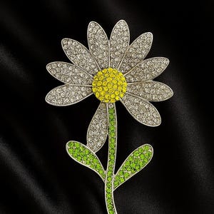 G Dragon Daisy Pin - Etsy