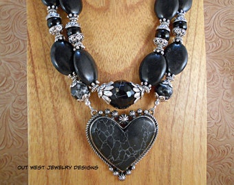 Western Cowgirl Necklace Set - Chunky Black Howlite and Agate with an Impression Jasper Heart Pendant - Southwestern Statement