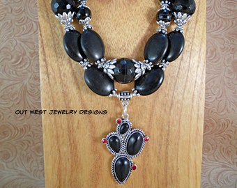 Western Cowgirl Necklace Set - Chunky Black Howlite and Agate with a Prickly Pear Cactus Pendant - Southwestern Statement