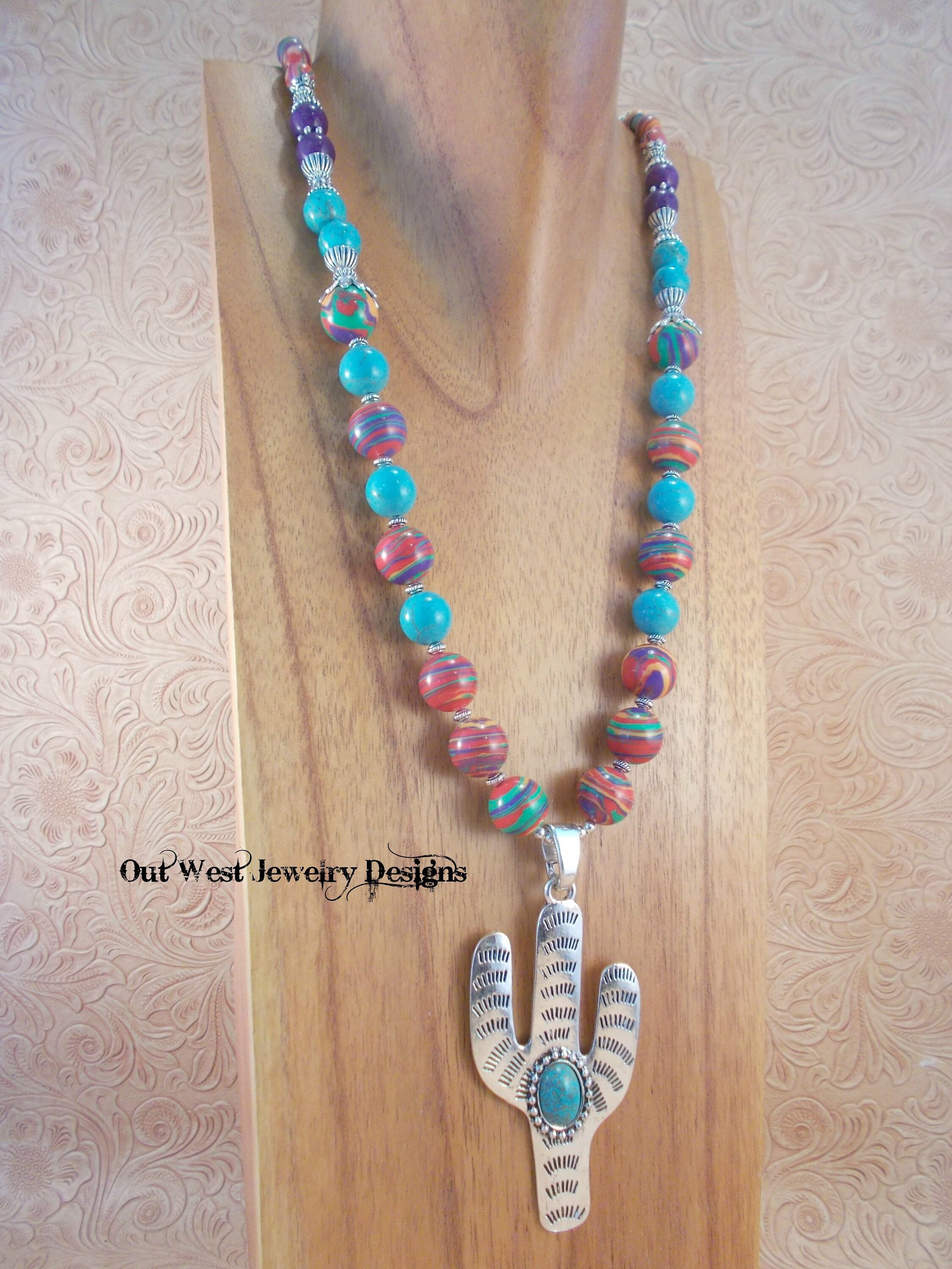 Details about / Western Cowgirl Choker Chunky Pendant Necklace Show Concho Cactus
