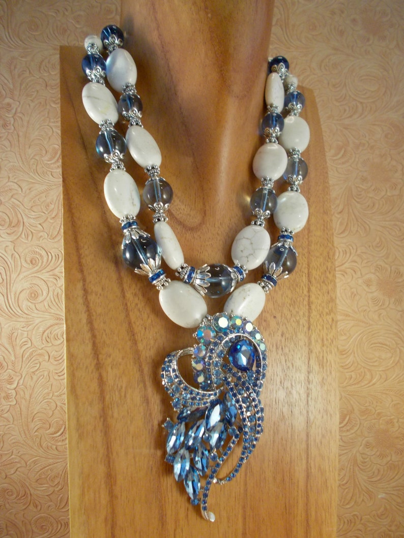 Western Statement Necklace Set Chunky White Howlite and Pale Sapphire Glass Cowgirls Night Out Fancy Crystal Pendant