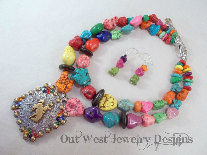 Details about / Western Cowgirl Choker Chunky Pendant Necklace Show Concho Cactus