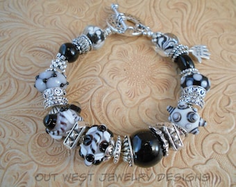 Chunky Lampwork Bead Bracelet in Black and White - Hand Torched Glass Beads with Agate - Statement Bracelet