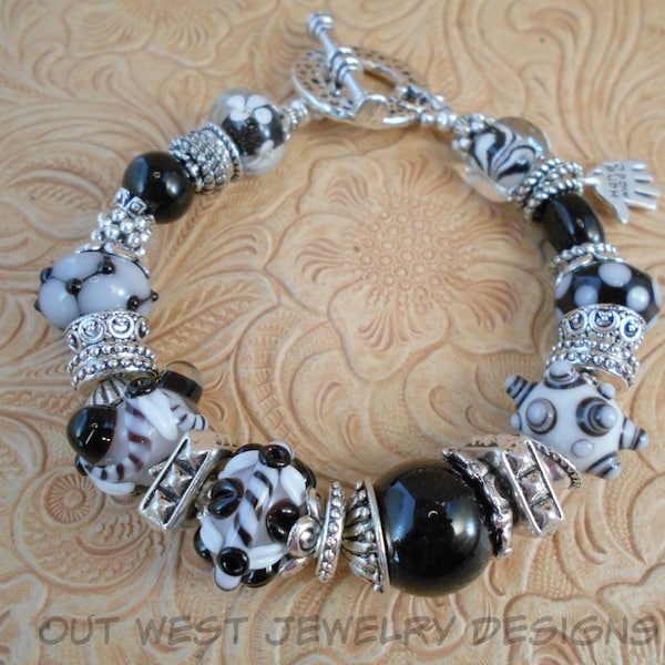 Chunky Lampwork Bead Bracelet in Black and White - Hand Torched Glass Beads with Agate - Statement Bracelet