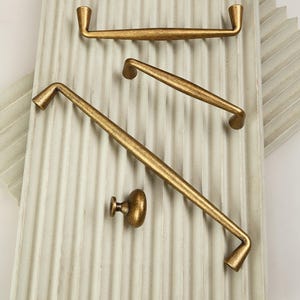 Antique Solid Brass Cabinet Handle Pulls/Retro Drawer Handle Knobs/Retro Cabinet Pulls/Kitchen Drawer/Cupboard Handles/Drawer Pull Handles