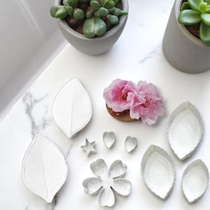 Sztuczny pakiet Sakura do dekoracji prezentu w postaci kwiatów z gliny czekoladowej | Foremka silikonowa do wycinania żyłek w kształcie pręcików Sakura Stamen Petal Leaf Calyx