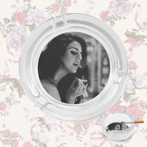 Der Lana Del Rey Rutschaschenbecher