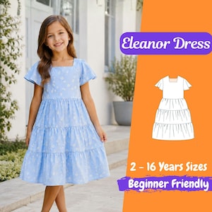 Puede incluir: Un vestido azul claro con estampado floral blanco, mangas cortas con vuelo, escote cuadrado y falda de tres niveles. La imagen incluye el texto Eleanor Dress, 2 - 16 Years Sizes y Beginner Friendly.