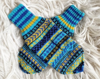 Woolly Mittens- hand knitted mittens - sami wool - size women medium