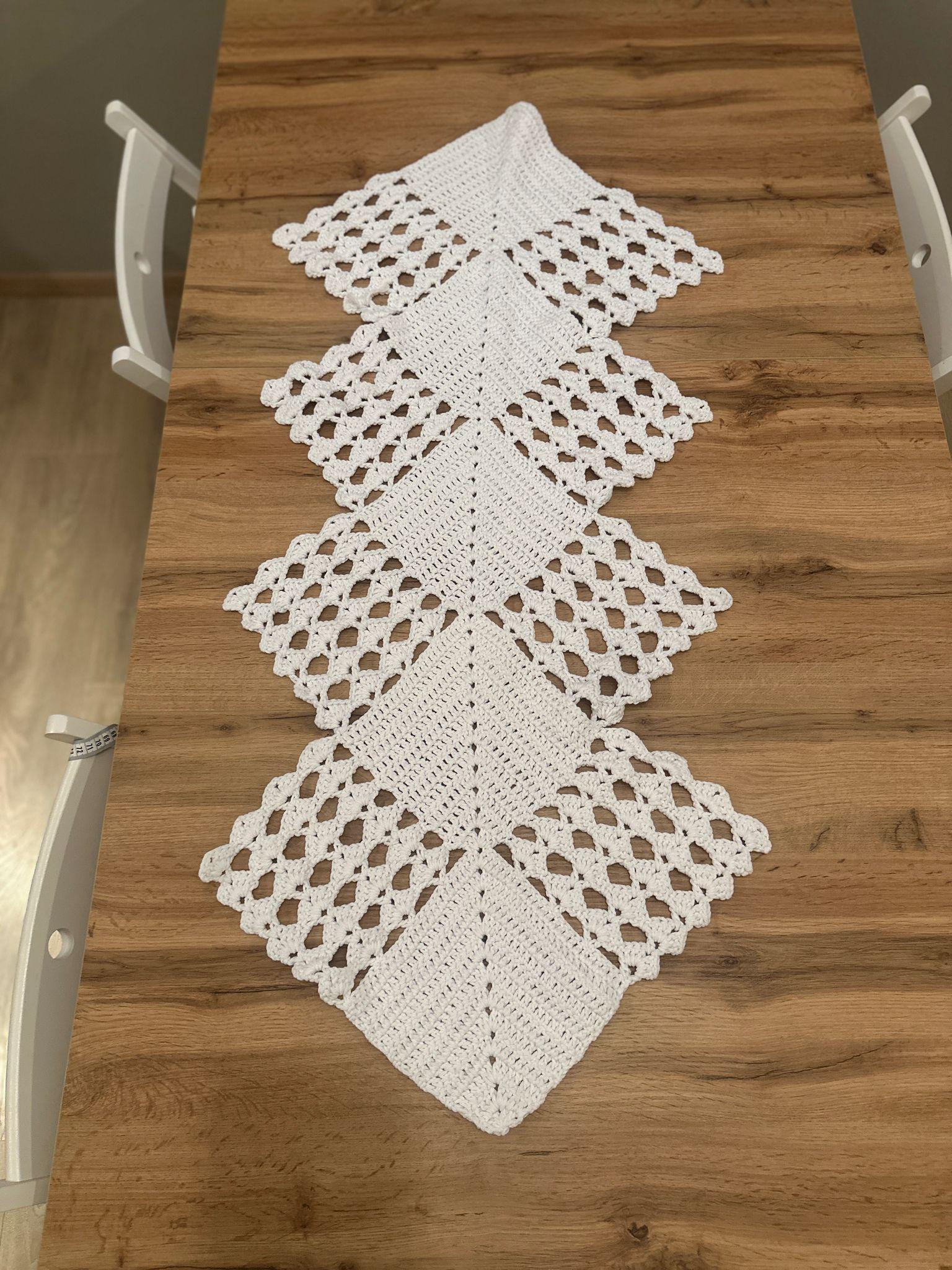 crocheted tablecloth table runner 158x72cm