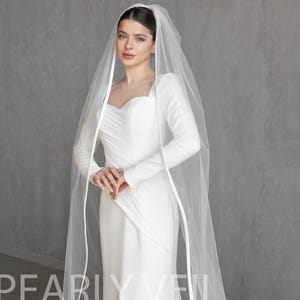 Satin ribbon wedding veil,Bridal cascading fingertip veil,Single tier knee length veil,Satin edge veil,Chapel Cathedral Veil,Simple Veil